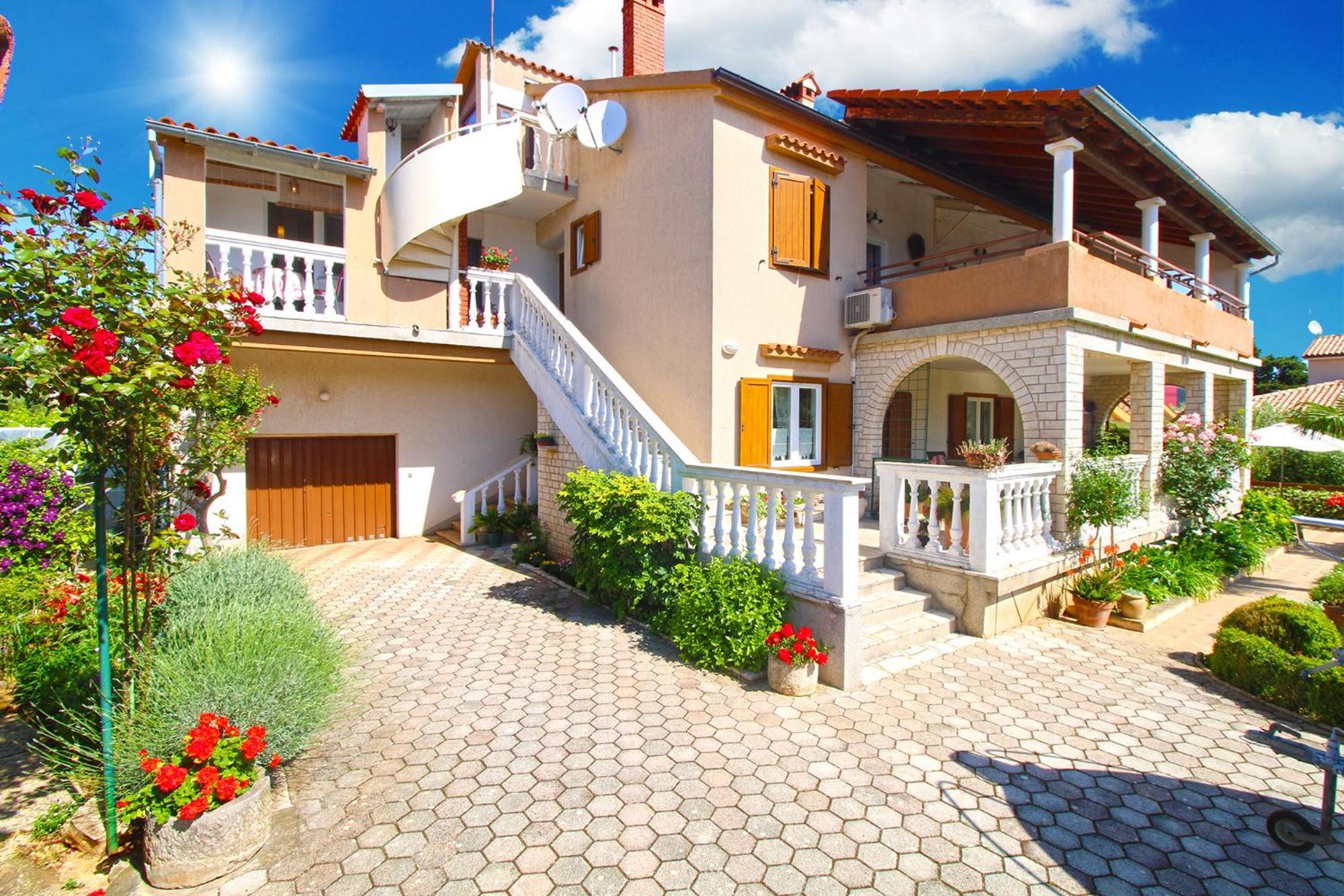Apartments Munida 734 Медулин Екстериор снимка