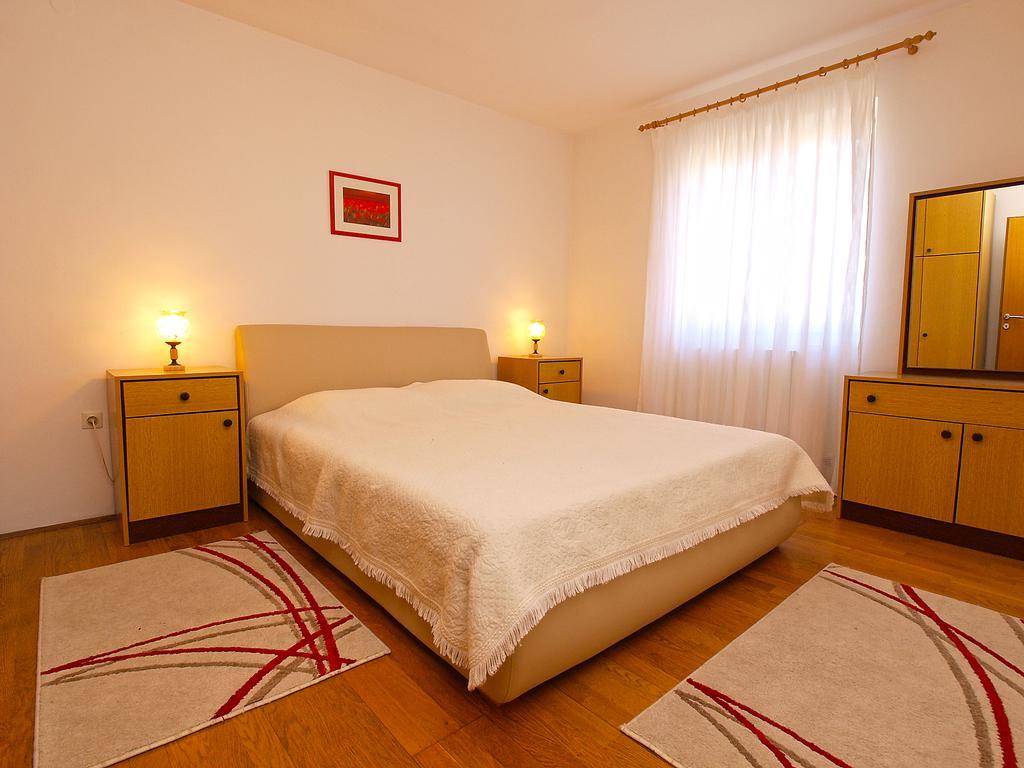 Apartments Munida 734 Медулин Екстериор снимка