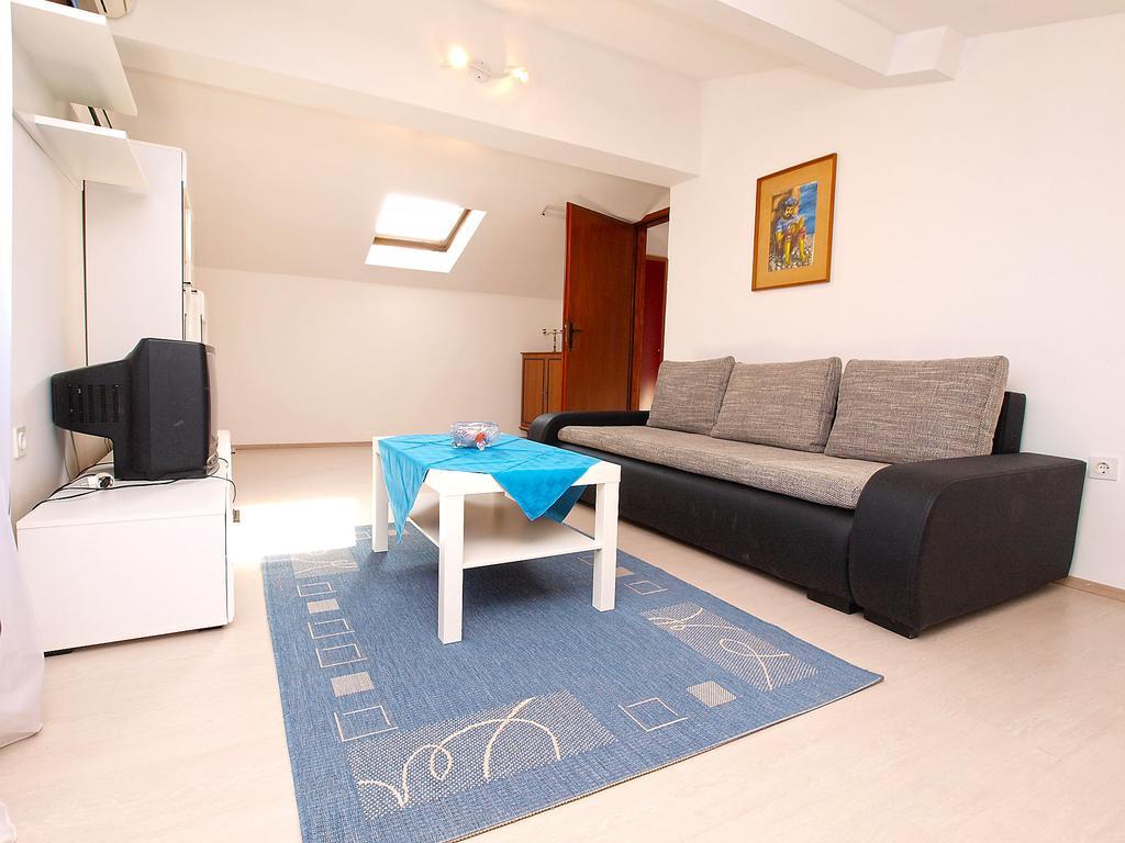 Apartments Munida 734 Медулин Екстериор снимка