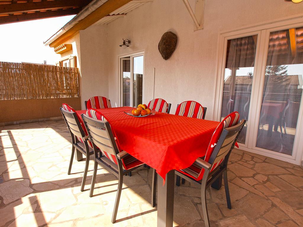 Apartments Munida 734 Медулин Екстериор снимка