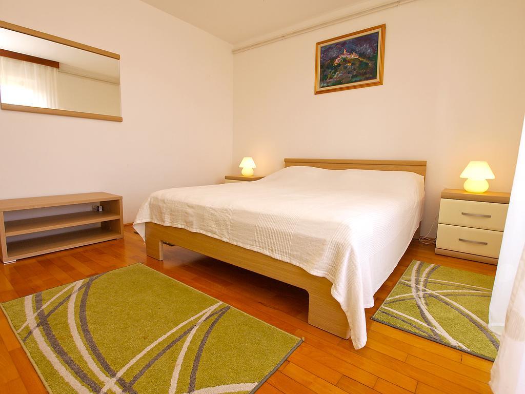 Apartments Munida 734 Медулин Екстериор снимка