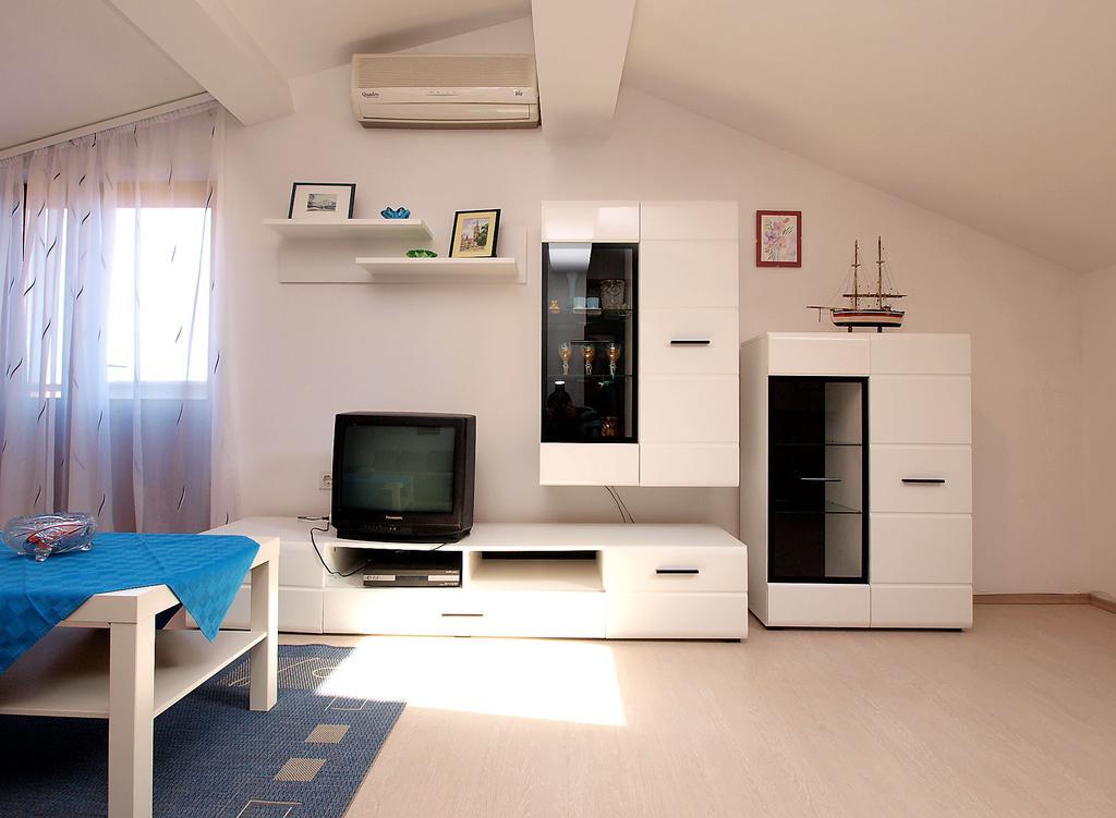 Apartments Munida 734 Медулин Екстериор снимка