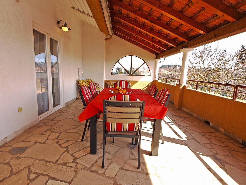 Apartments Munida 734 Медулин Екстериор снимка