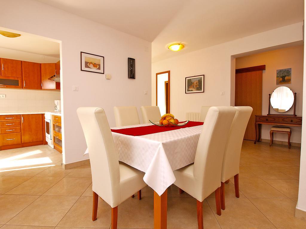 Apartments Munida 734 Медулин Екстериор снимка
