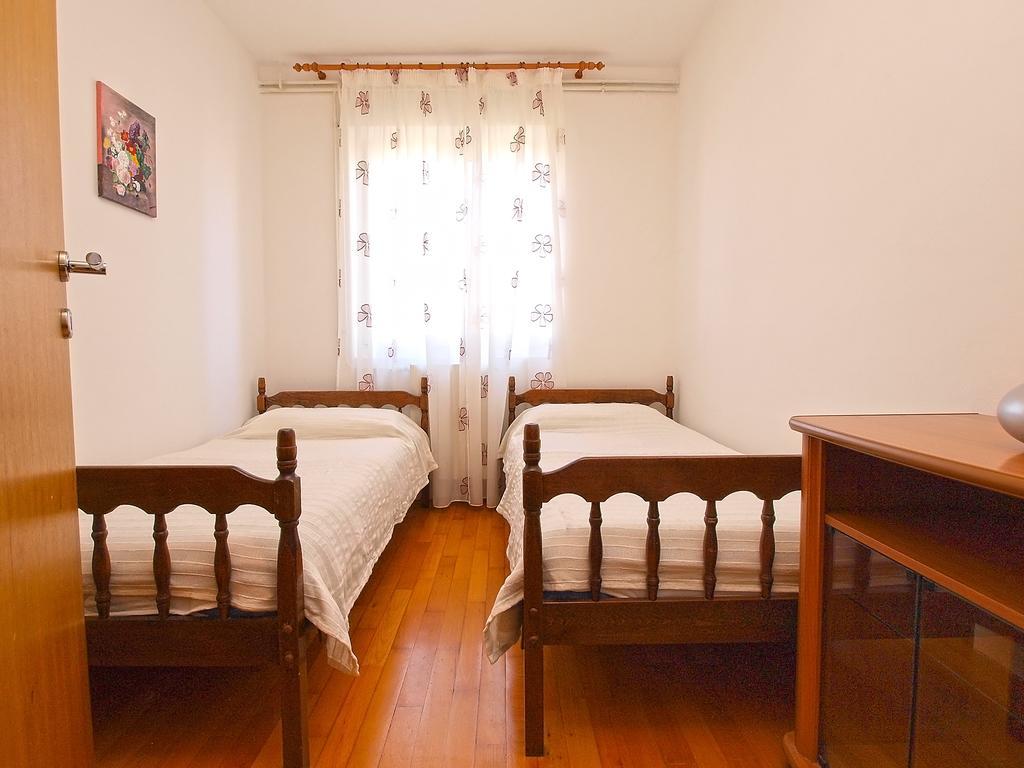 Apartments Munida 734 Медулин Екстериор снимка