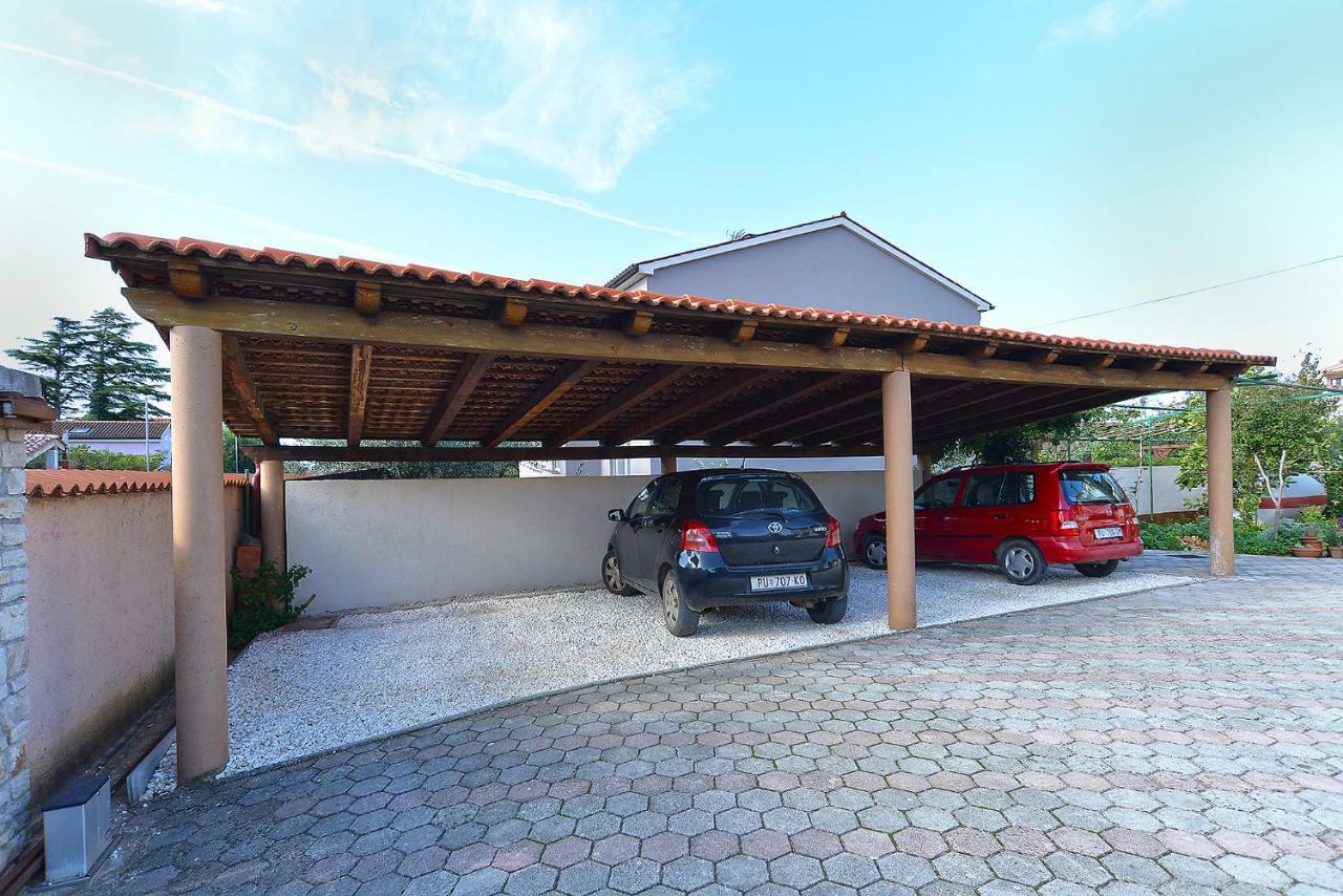 Apartments Munida 734 Медулин Екстериор снимка