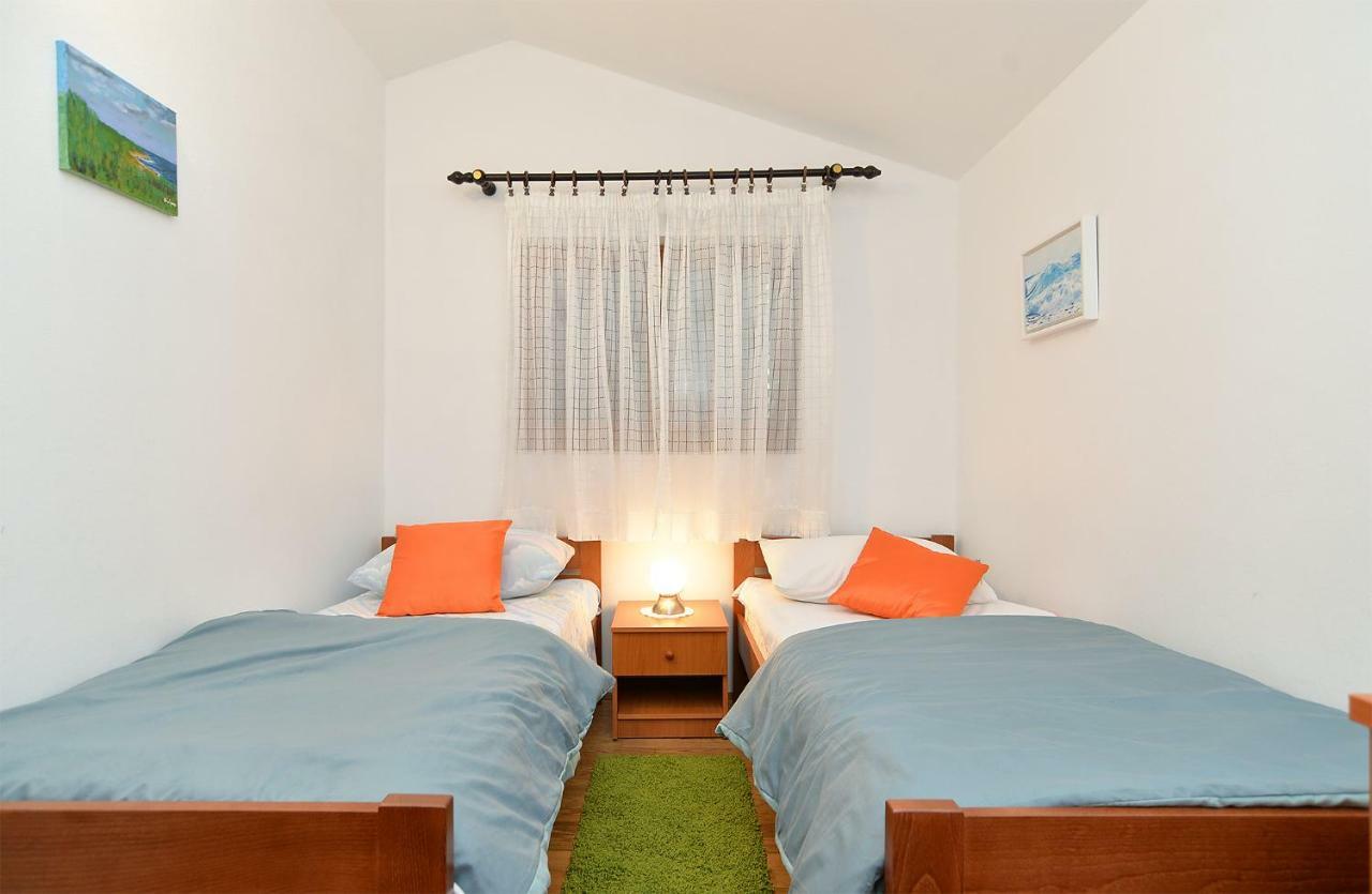 Apartments Munida 734 Медулин Екстериор снимка